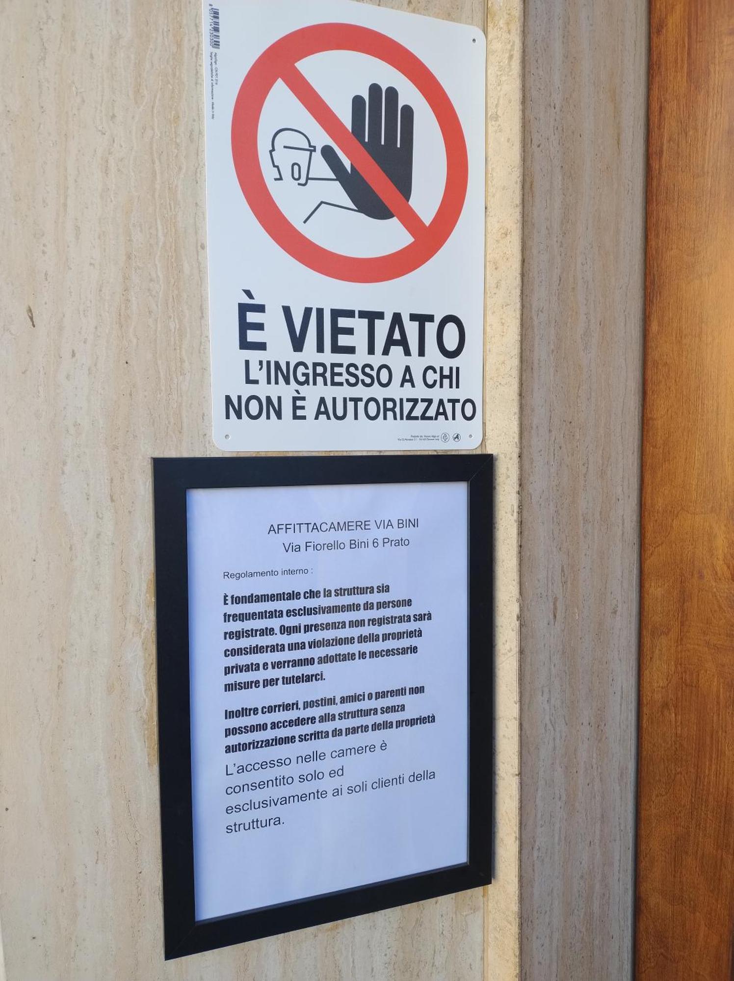Affittacamere Via Bini Prato  Luaran gambar